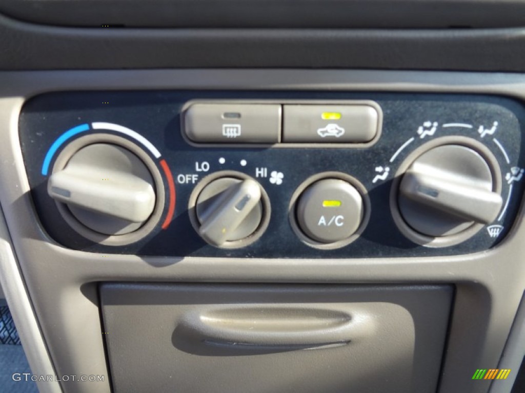 2001 Toyota Corolla CE Controls Photo #77505131