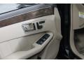 Black - E 350 4Matic Sedan Photo No. 17
