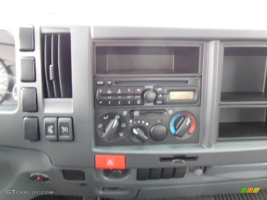 2013 Isuzu N Series Truck NPR Controls Photo #77506781