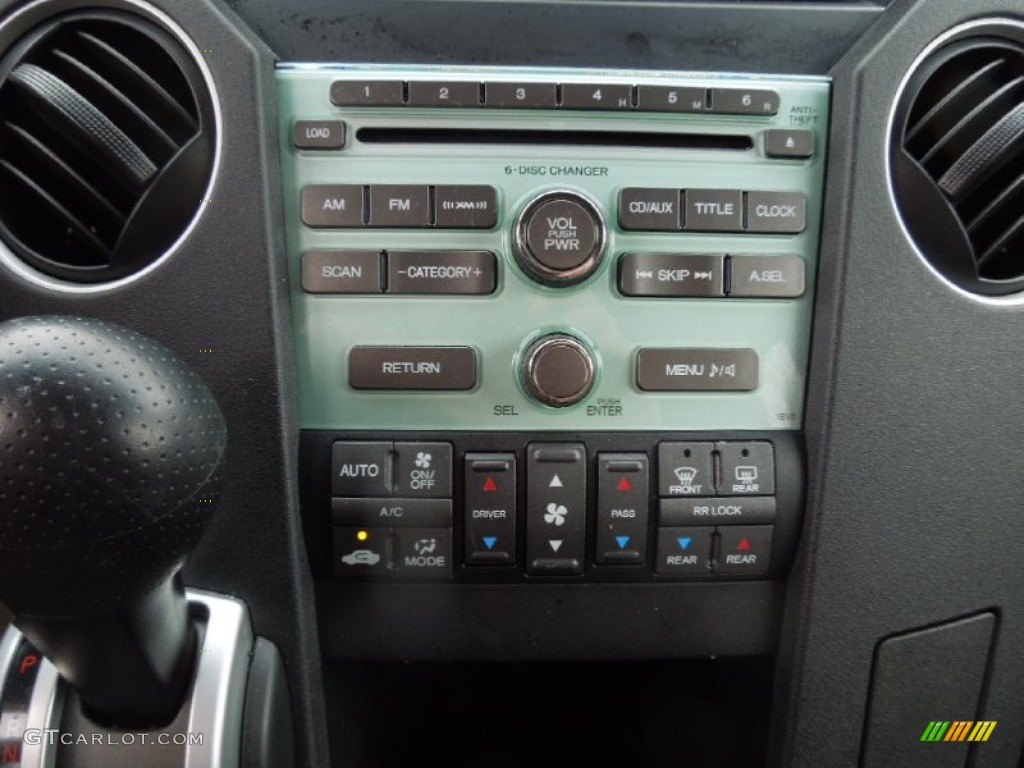 2011 Honda Pilot EX Controls Photos