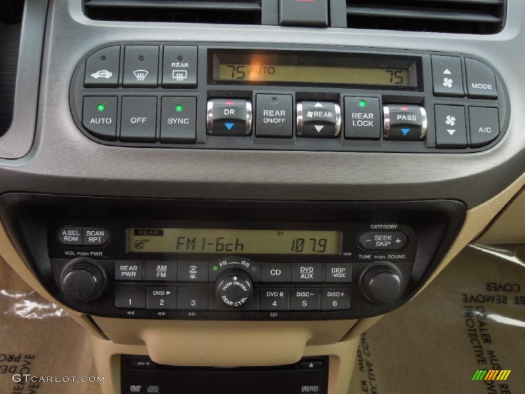 2007 Honda Odyssey EX-L Controls Photo #77509943