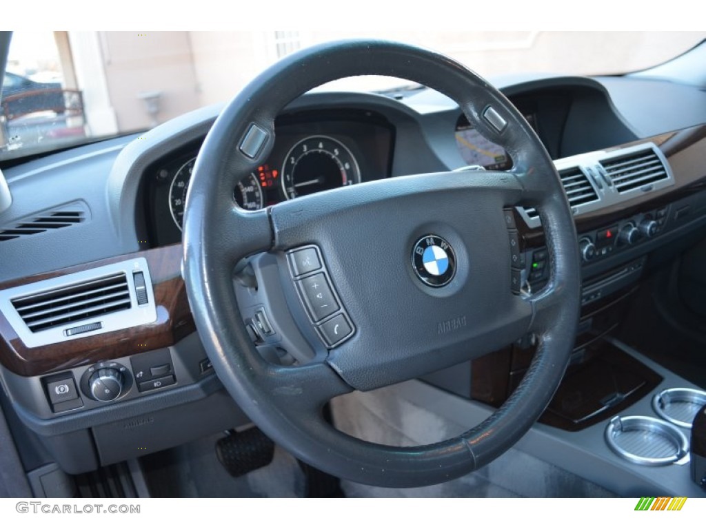 2006 BMW 7 Series 750i Sedan Basalt Grey/Flannel Grey Steering Wheel Photo #77510465