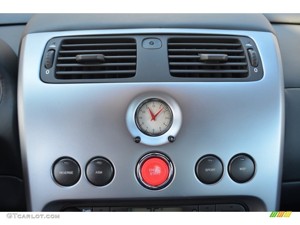 2002 Aston Martin Vanquish Standard Vanquish Model Controls Photo #77511299