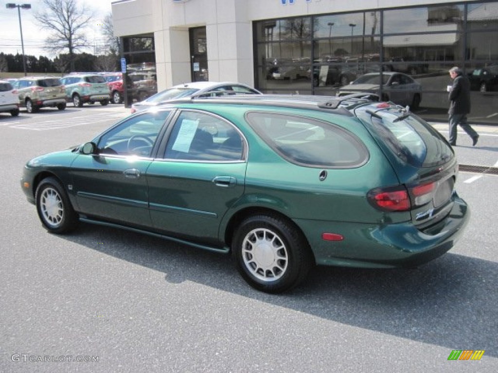 1999 Taurus SE Wagon - Tropic Green Metallic / Medium Prairie Tan photo #2