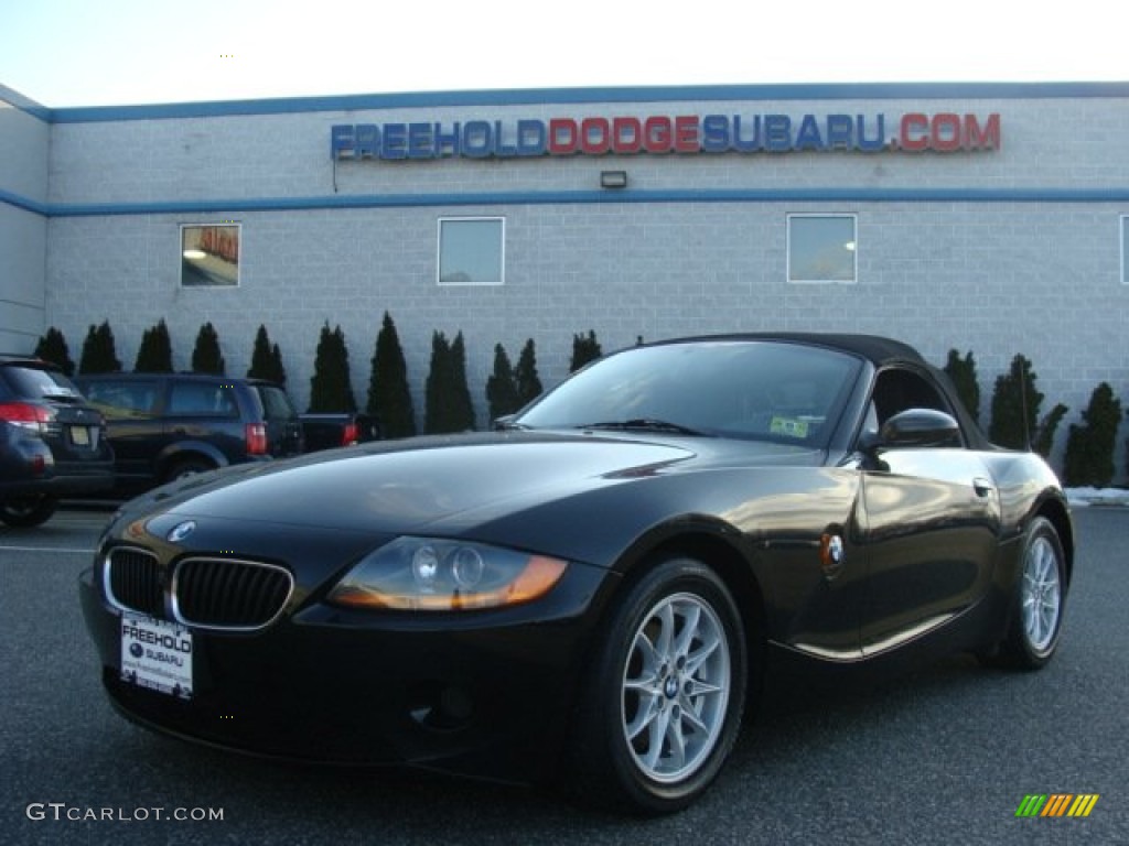 2003 Z4 2.5i Roadster - Jet Black / Black photo #2