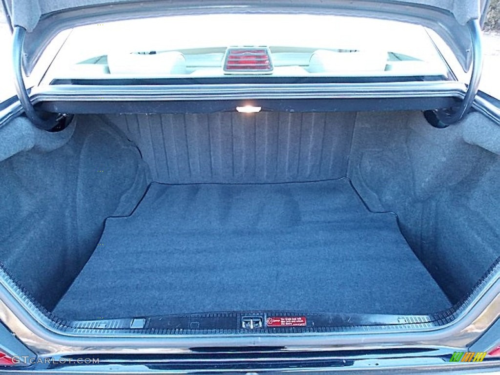 1993 Mercedes-Benz E Class 300 E Sedan Trunk Photos