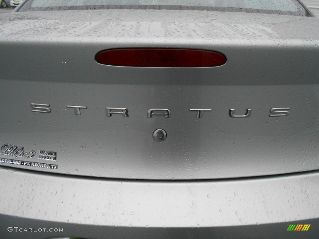 2005 Stratus SXT Sedan - Satin Jade Pearl / Dark Slate Gray photo #17