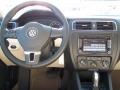 Candy White - Jetta SE Sedan Photo No. 16
