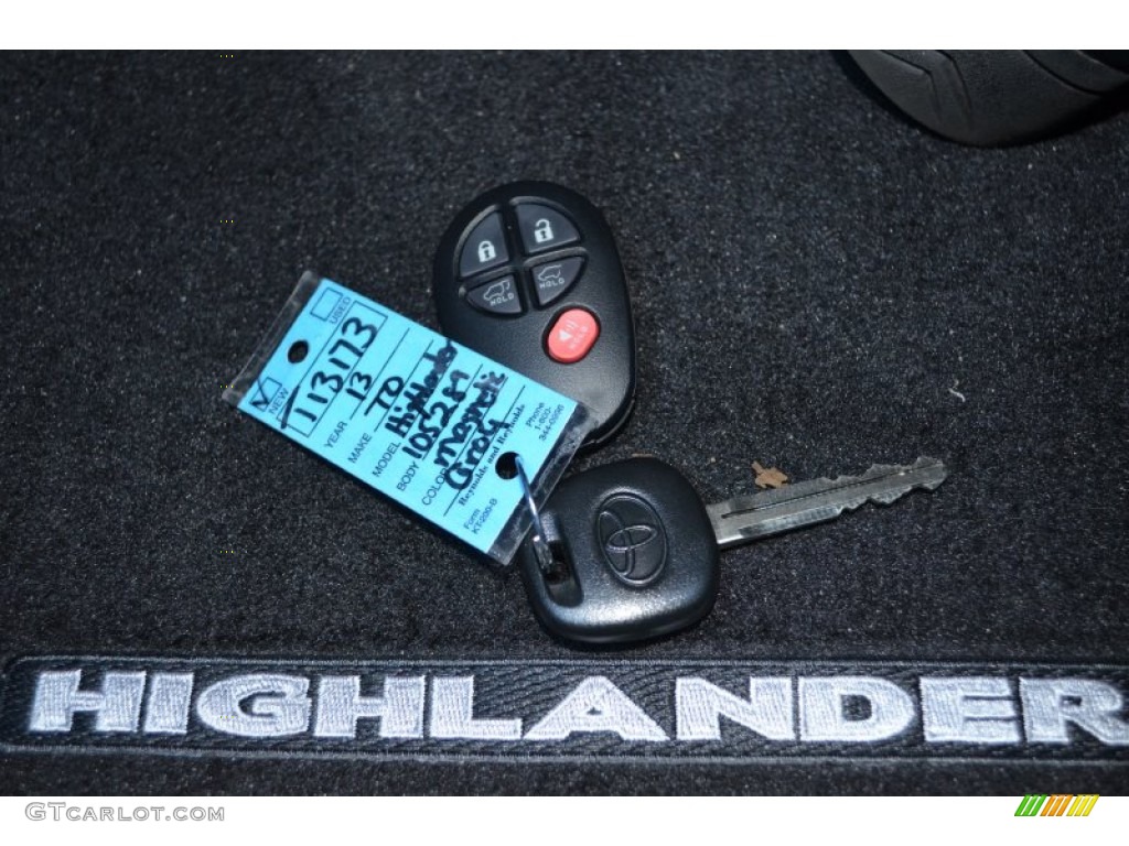 2013 Highlander V6 - Magnetic Gray Metallic / Black photo #37