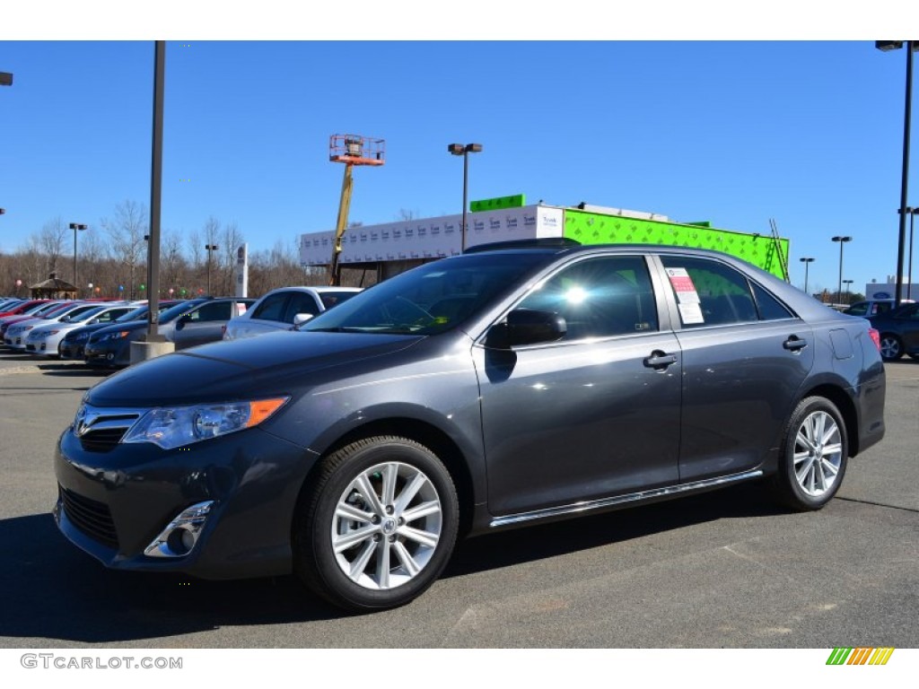 2013 Camry XLE - Magnetic Gray Metallic / Ash photo #1