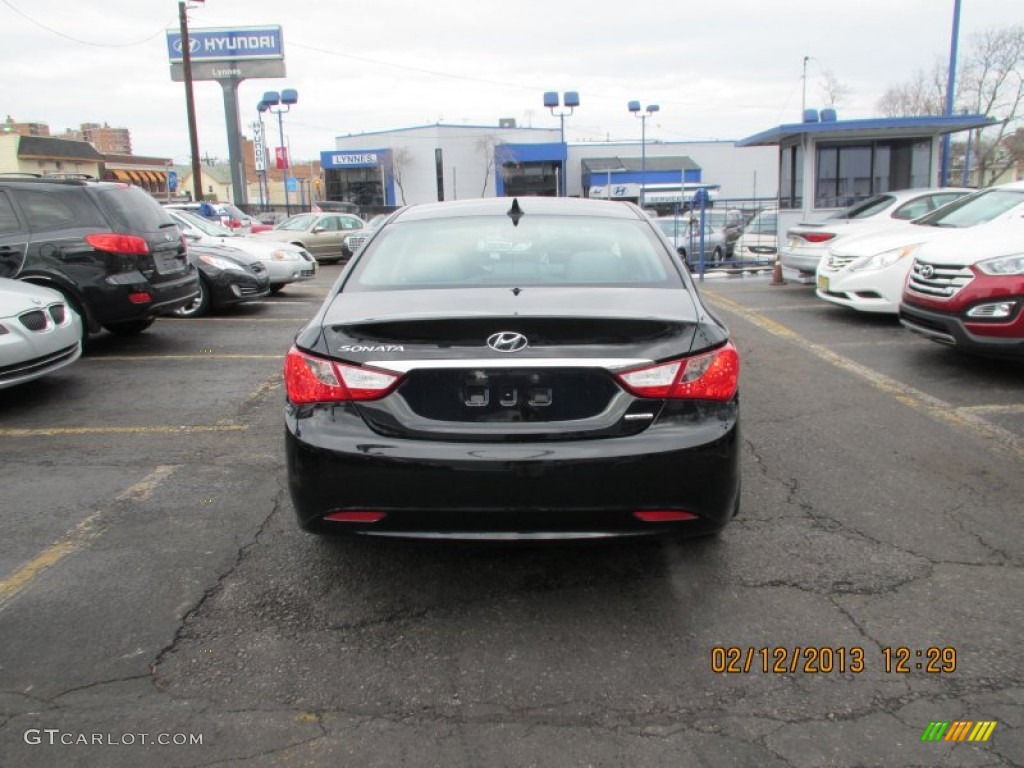 2011 Sonata Limited - Midnight Black / Gray photo #3