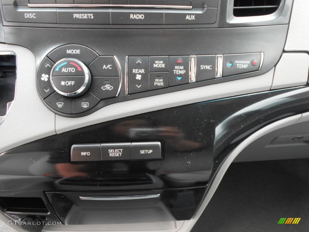 2013 Toyota Sienna LE Controls Photo #77526116