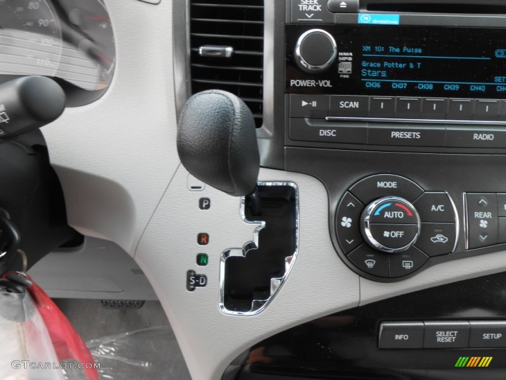 2013 Toyota Sienna LE Transmission Photos