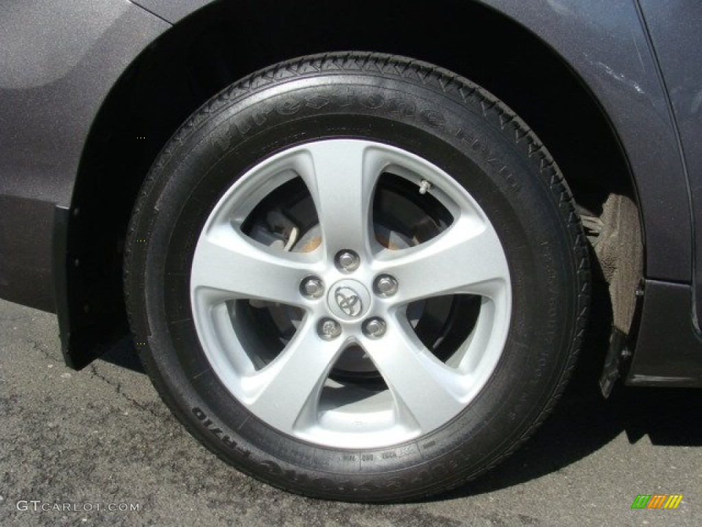 2011 Toyota Sienna LE Wheel Photo #77526889