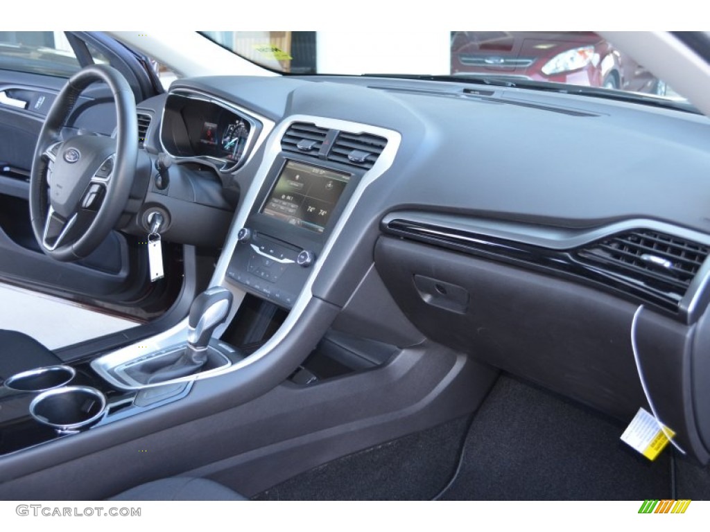 2013 Fusion SE 1.6 EcoBoost - Bordeaux Reserve Red Metallic / Charcoal Black photo #16