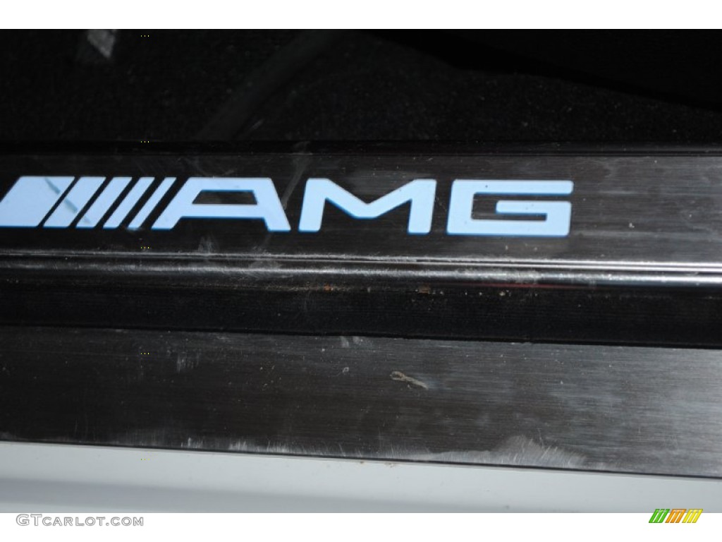 2012 C 63 AMG - Diamond White Metallic / AMG Classic Red/Black photo #14