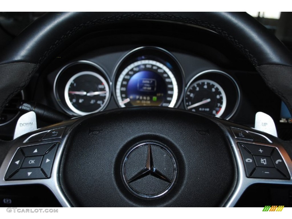 2012 C 63 AMG - Diamond White Metallic / AMG Classic Red/Black photo #34