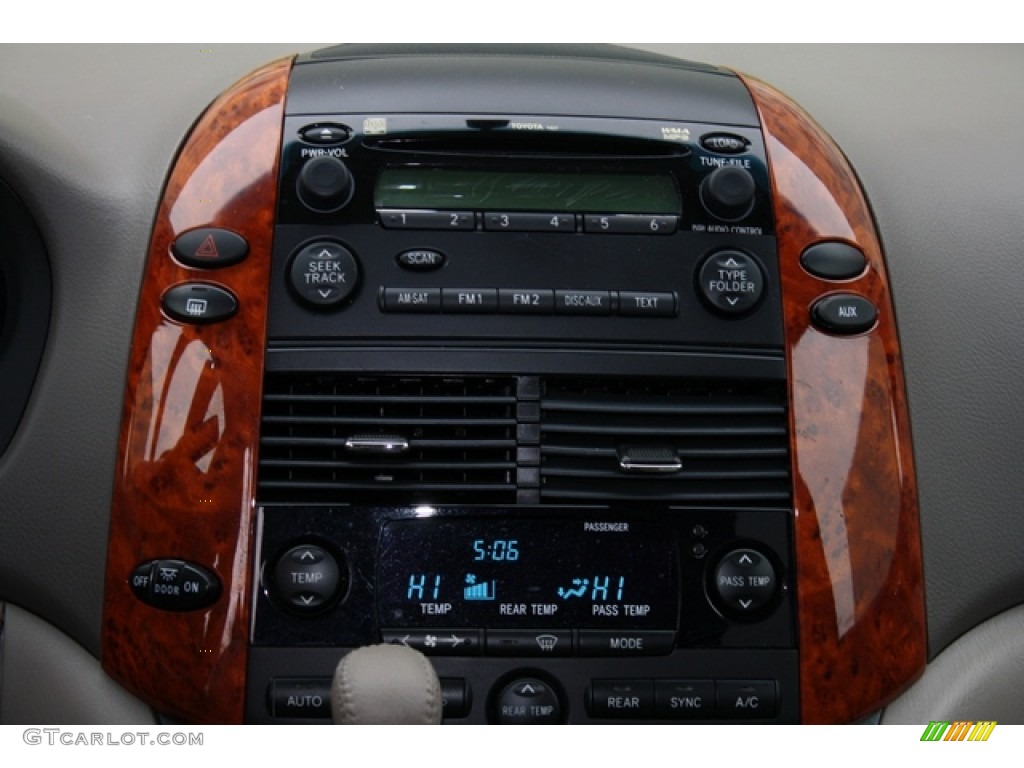 2009 Toyota Sienna XLE Controls Photos