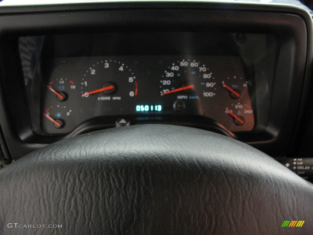 2004 Wrangler Sahara 4x4 - Light Khaki Metallic / Khaki photo #17