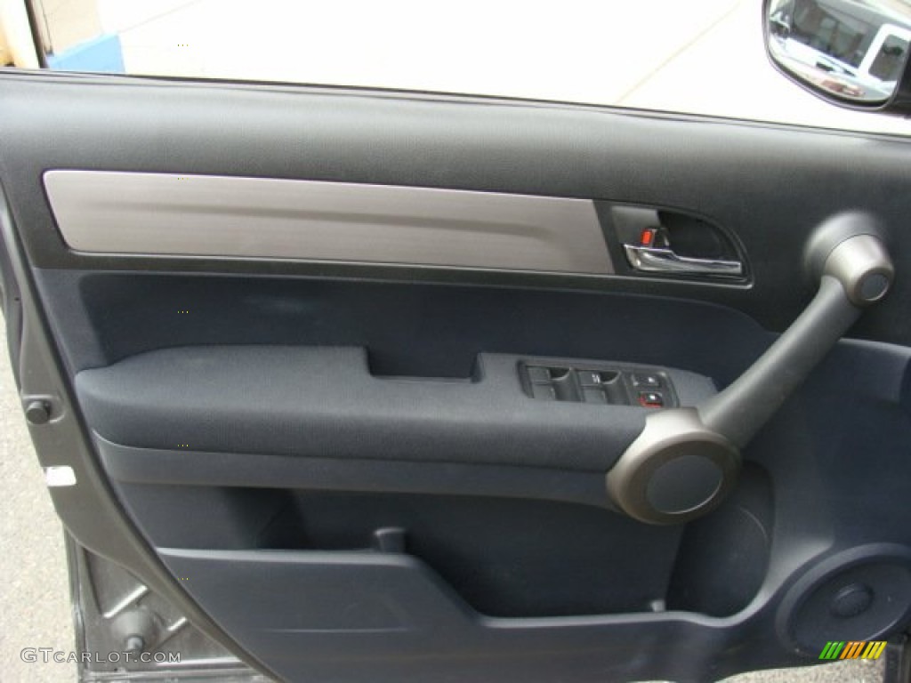 2011 CR-V LX 4WD - Polished Metal Metallic / Black photo #6