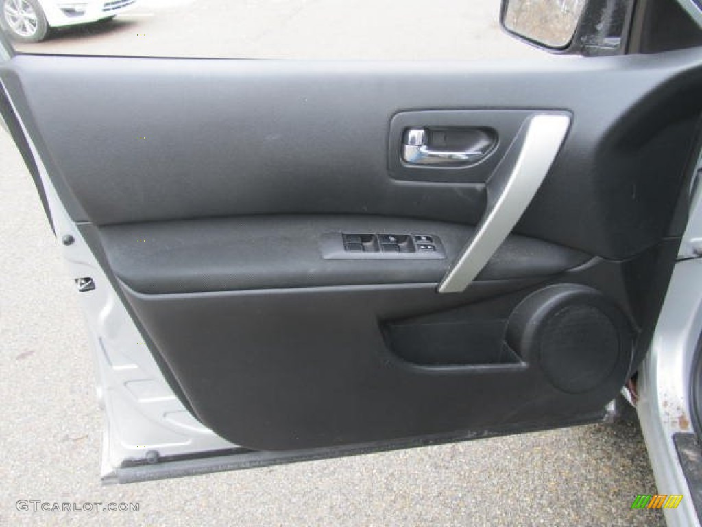 2011 Rogue SV AWD - Silver Ice Metallic / Black photo #7