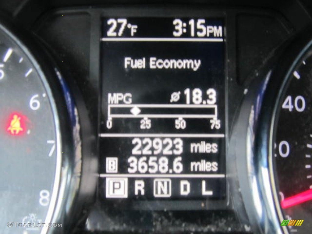 2011 Rogue SV AWD - Silver Ice Metallic / Black photo #15