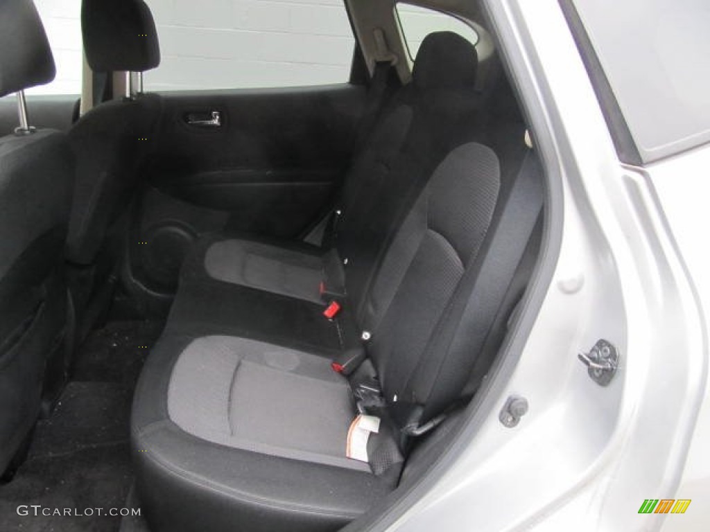 2011 Rogue SV AWD - Silver Ice Metallic / Black photo #9