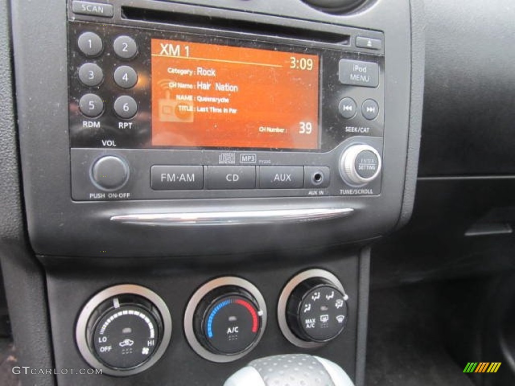2011 Rogue SV AWD - Silver Ice Metallic / Black photo #11