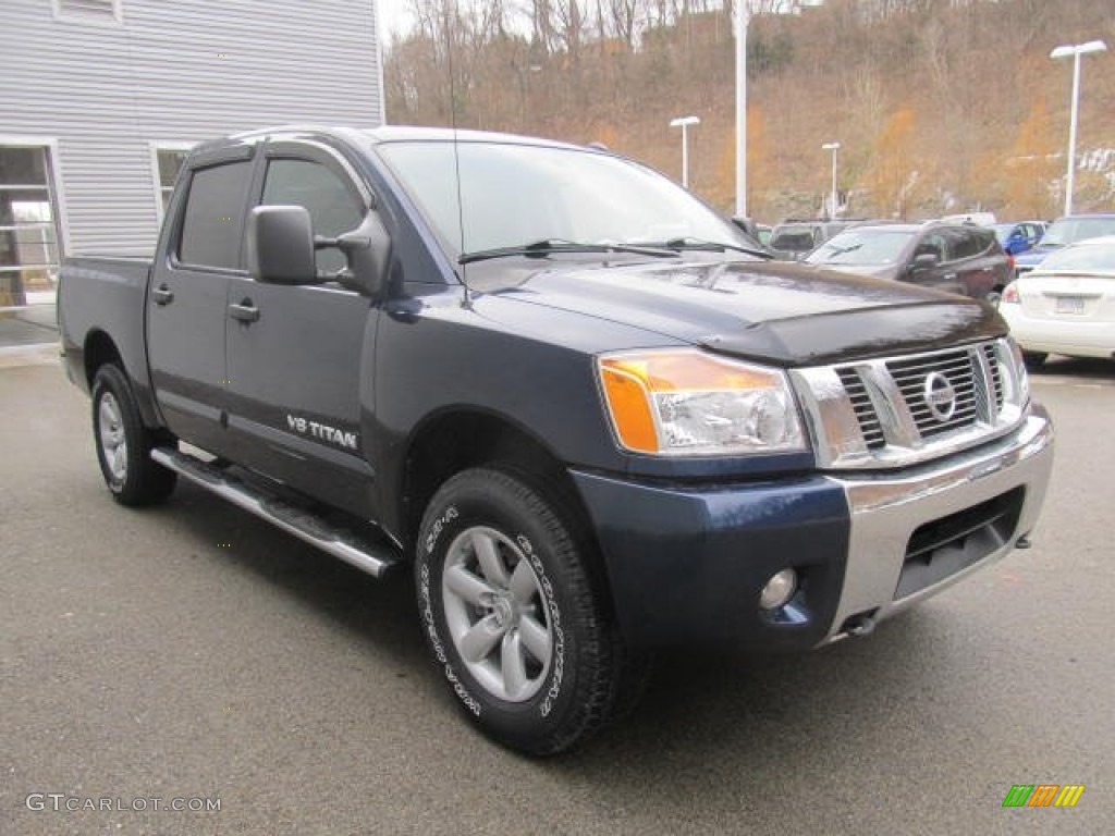 2011 Titan SV Crew Cab 4x4 - Navy Blue / Charcoal photo #5