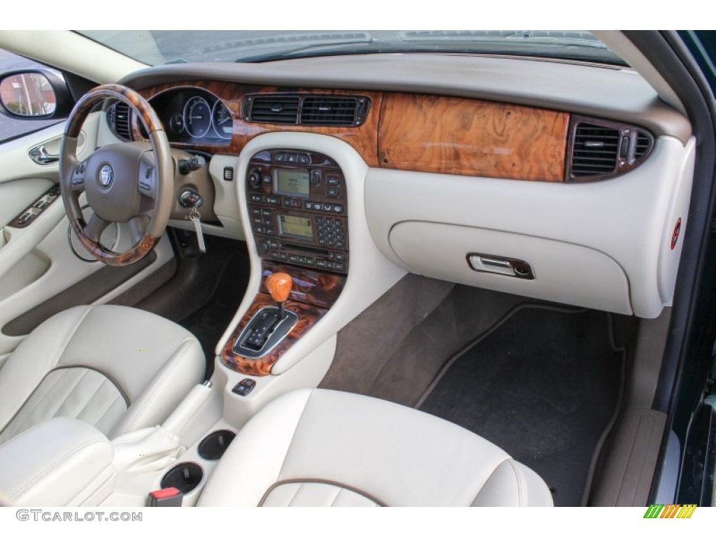 2007 Jaguar X-Type 3.0 Ivory Dashboard Photo #77542731
