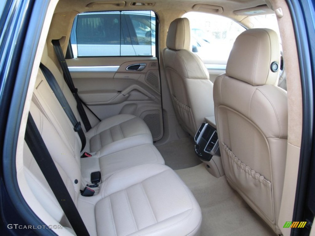 Luxor Beige Interior 2011 Porsche Cayenne Turbo Photo #77543851