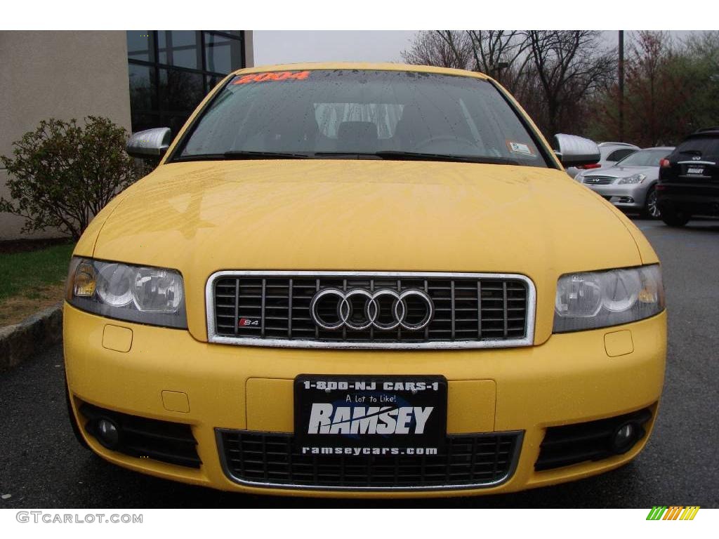 2004 S4 4.2 quattro Sedan - Imola Yellow / Black/Gray photo #2