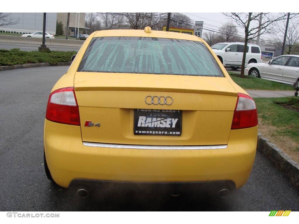 2004 S4 4.2 quattro Sedan - Imola Yellow / Black/Gray photo #5