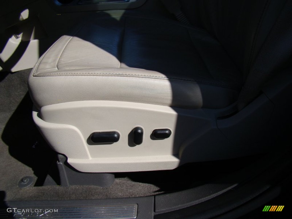 2012 Flex Limited - Black / Medium Light Stone photo #10
