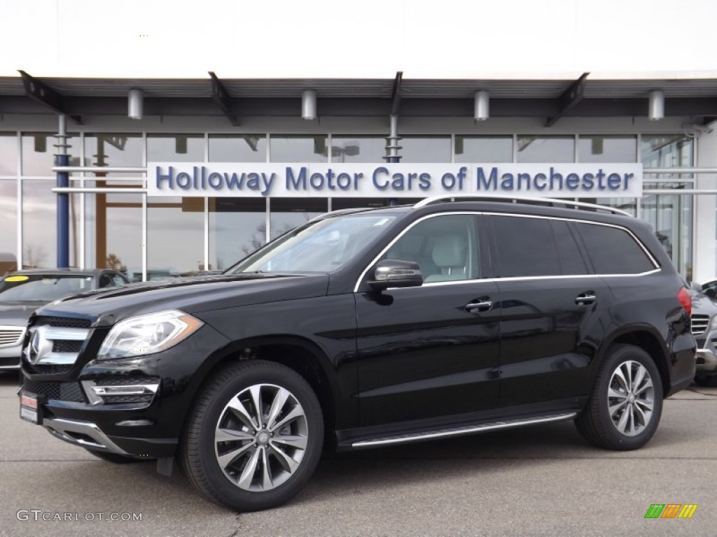 2013 GL 350 BlueTEC 4Matic - Black / Grey photo #1