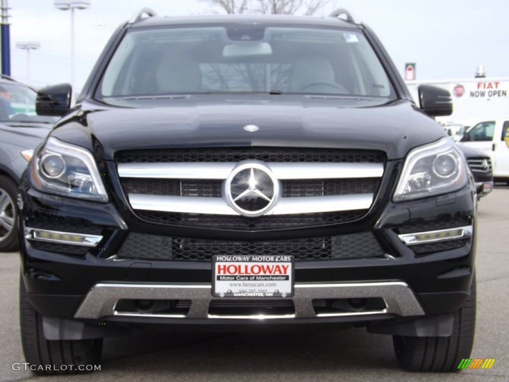 2013 GL 350 BlueTEC 4Matic - Black / Grey photo #2