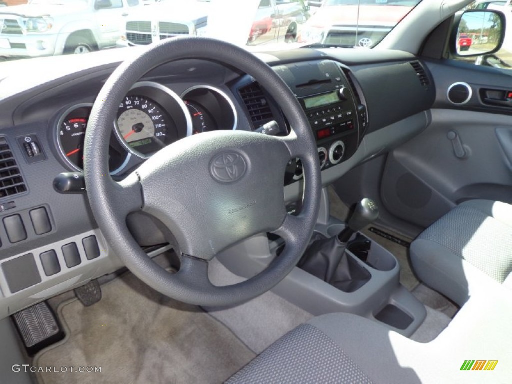 Graphite Gray Interior 2005 Toyota Tacoma Regular Cab Photo #77549483