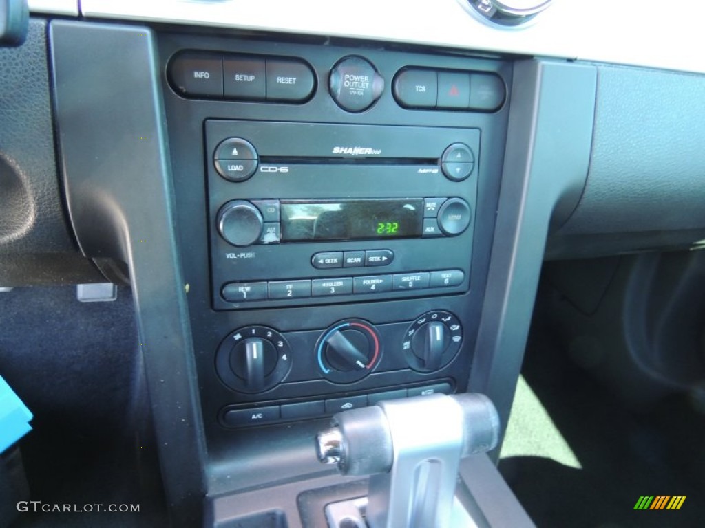 2005 Mustang GT Premium Coupe - Satin Silver Metallic / Dark Charcoal photo #17