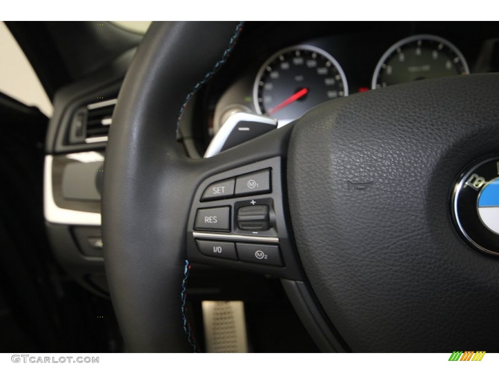 2013 BMW M5 Sedan Controls Photo #77551270