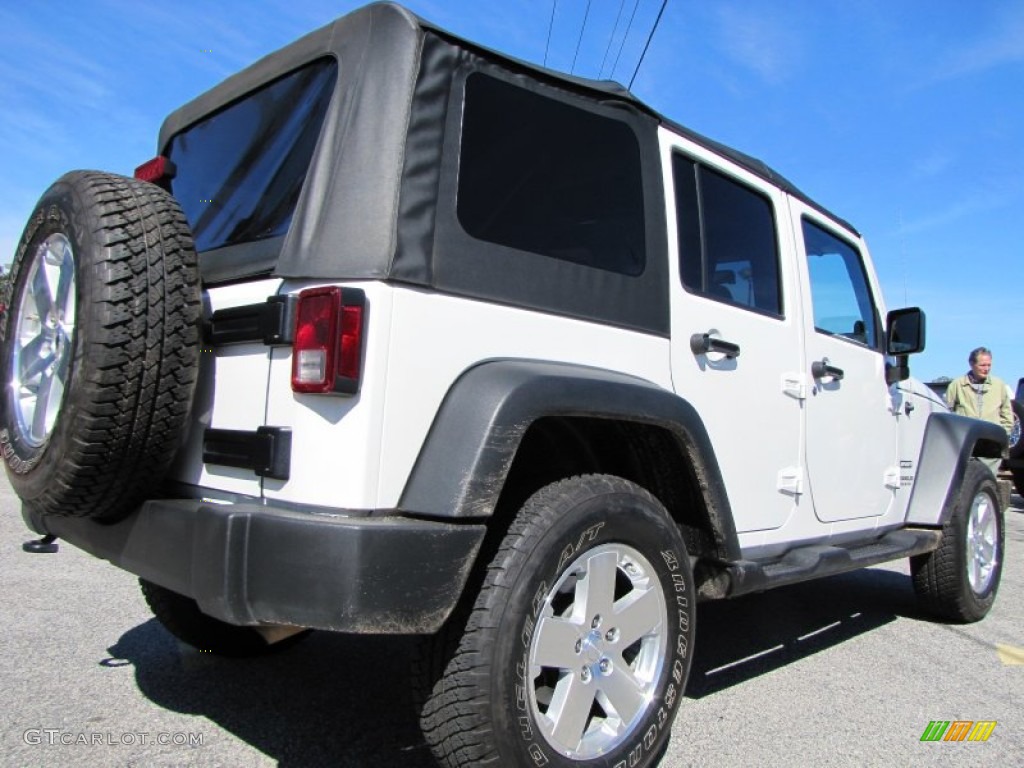 Stone White 2010 Jeep Wrangler Unlimited Sport 4x4 Exterior Photo #77552579