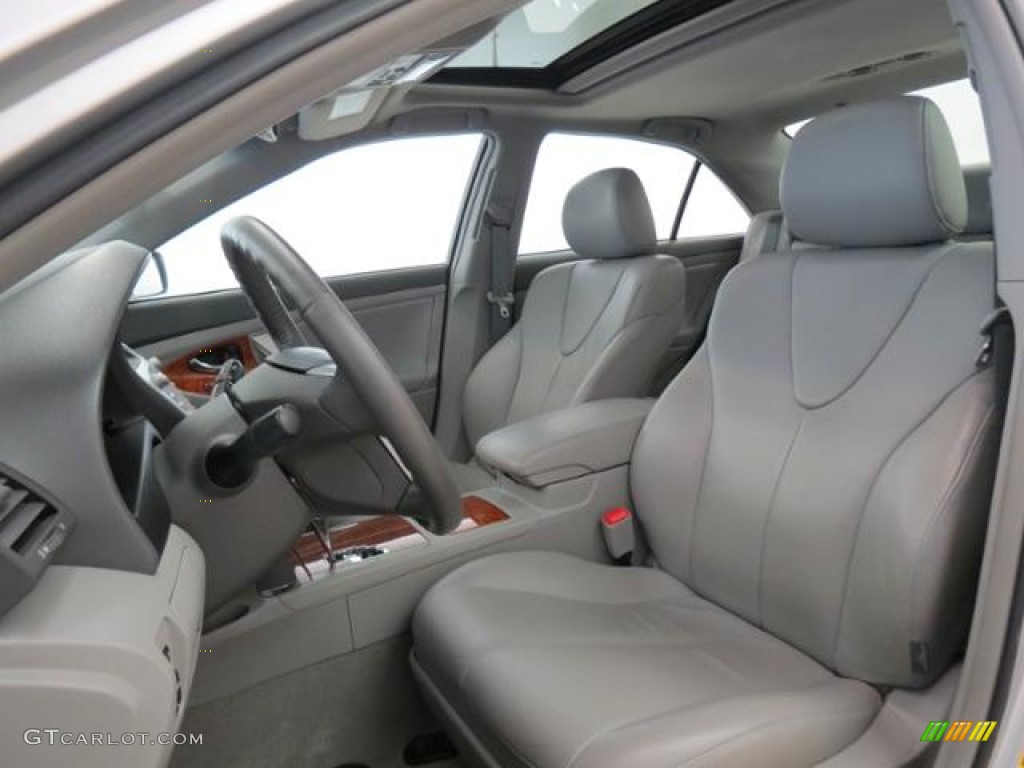 Ash Gray Interior 2010 Toyota Camry XLE Photo #77557770