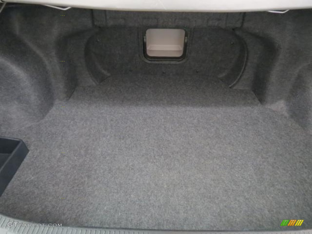 2010 Toyota Camry XLE Trunk Photo #77558103