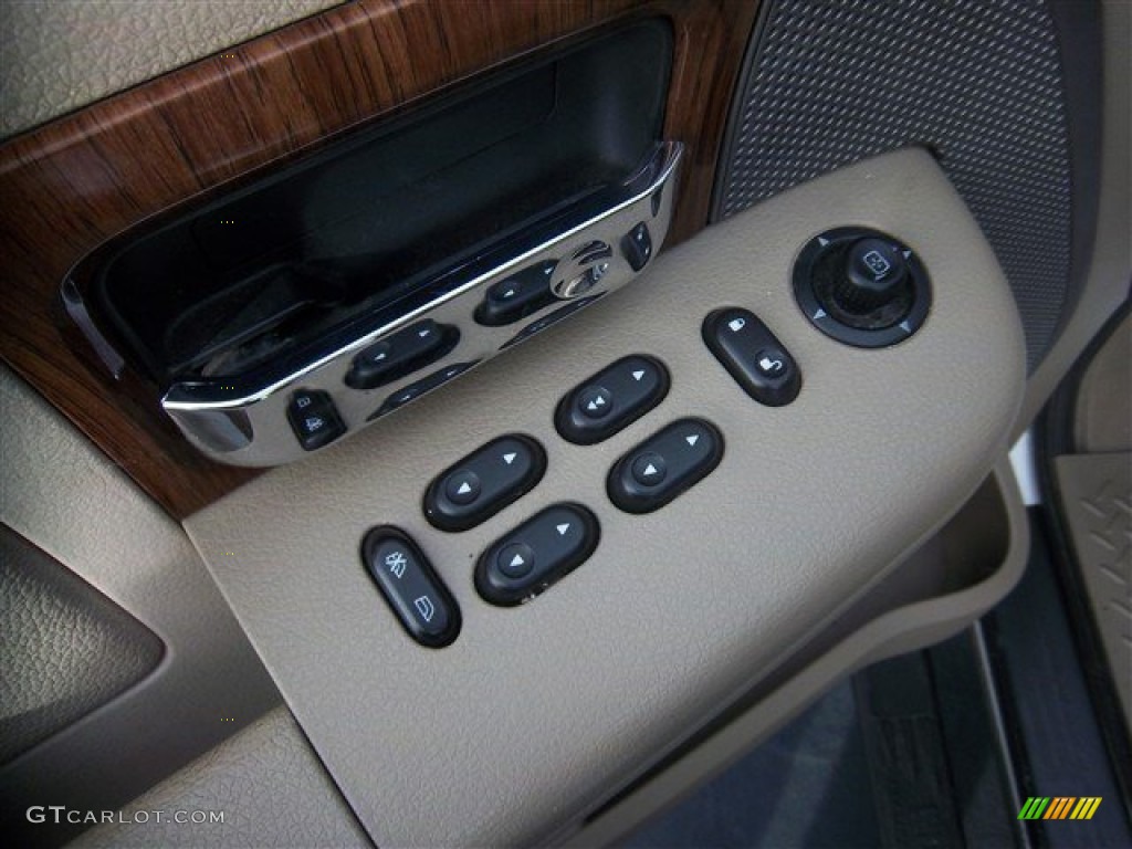 2004 F150 Lariat SuperCrew - Oxford White / Tan photo #12