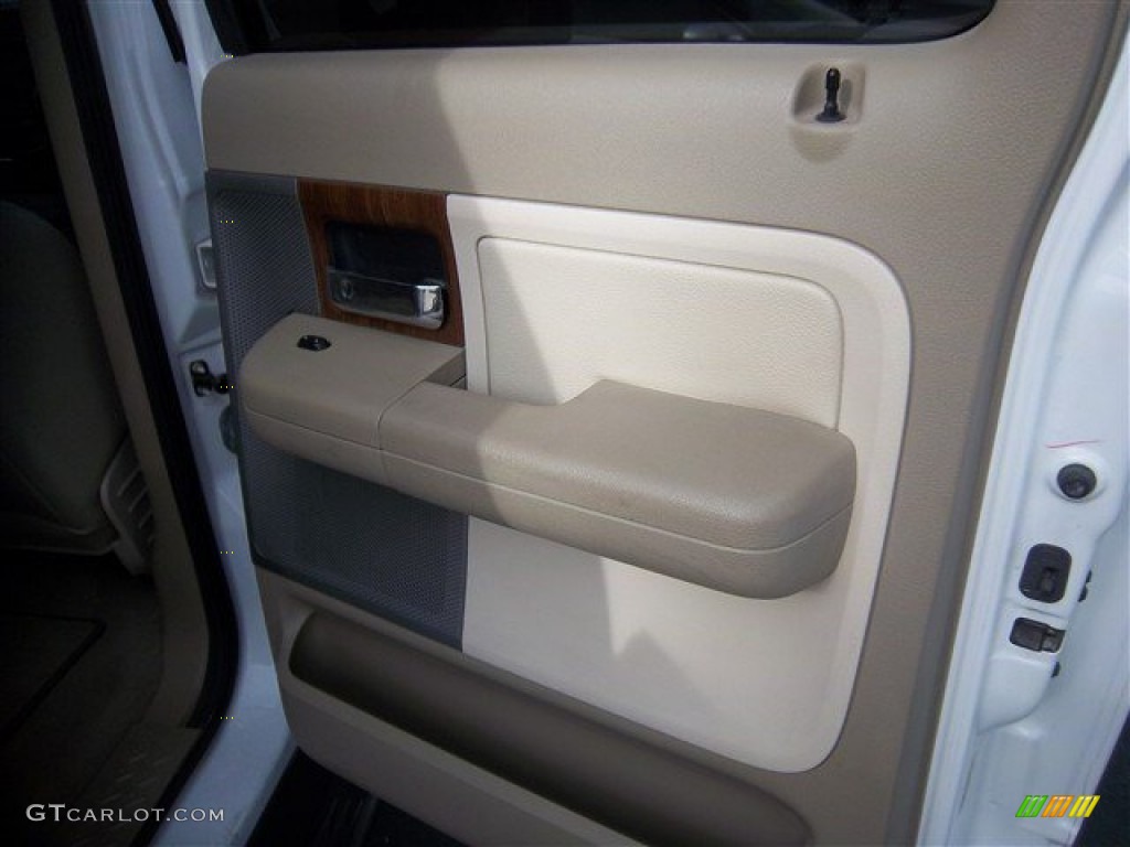 2004 F150 Lariat SuperCrew - Oxford White / Tan photo #17