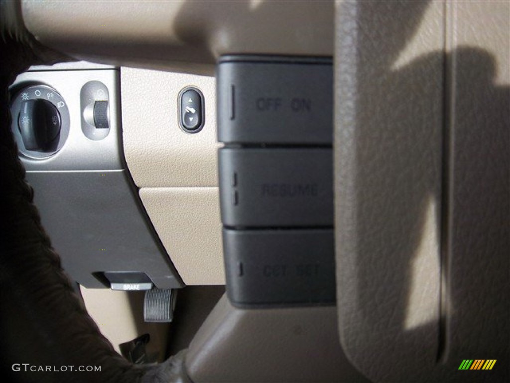 2004 F150 Lariat SuperCrew - Oxford White / Tan photo #23