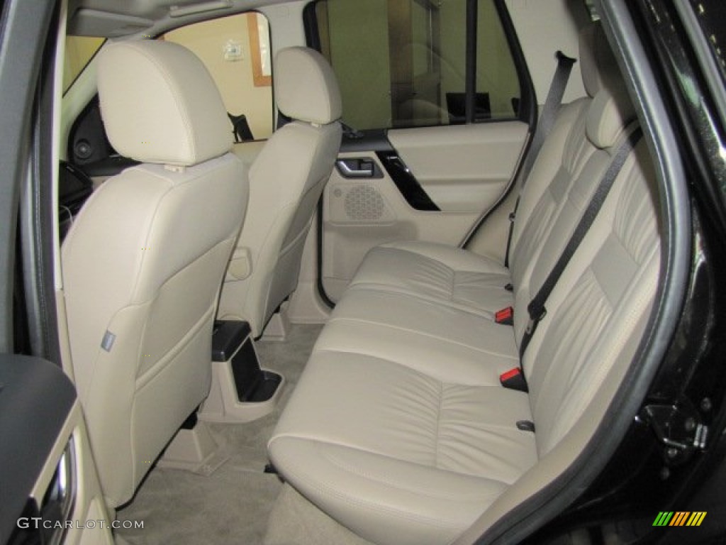 2013 Land Rover LR2 HSE LUX Rear Seat Photos