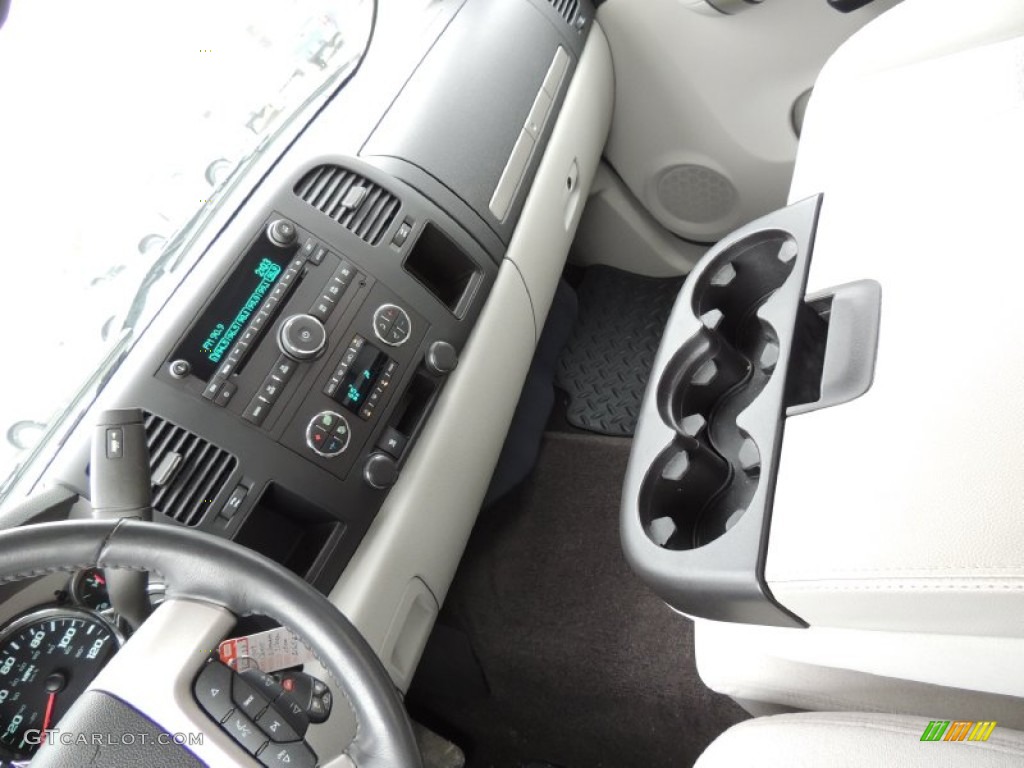2009 Silverado 1500 LT Crew Cab - Silver Birch Metallic / Light Titanium photo #20