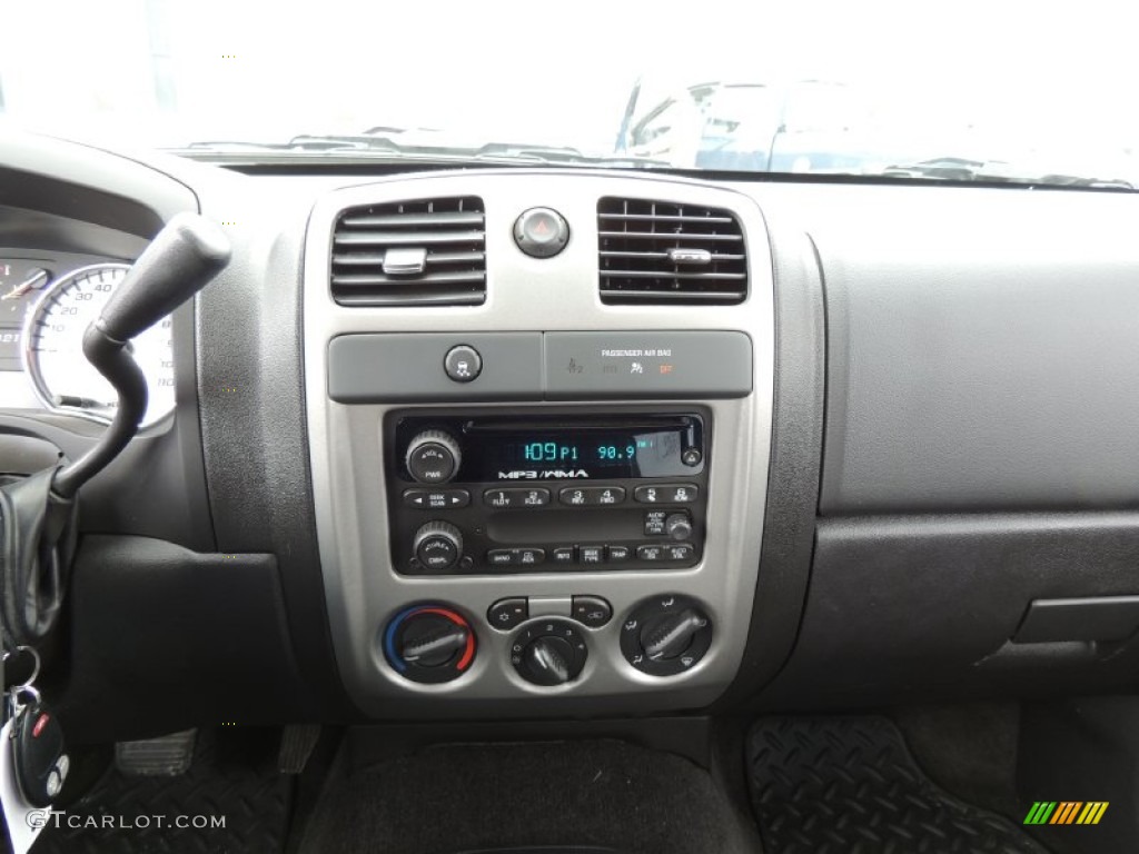 2011 Chevrolet Colorado LT Crew Cab Controls Photo #77562215