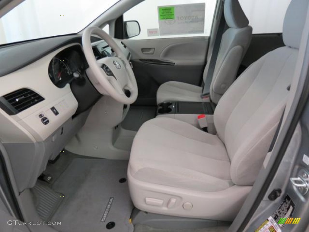 2013 Toyota Sienna LE Front Seat Photo #77563008