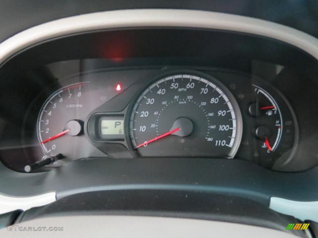 2013 Toyota Sienna LE Gauges Photo #77563065